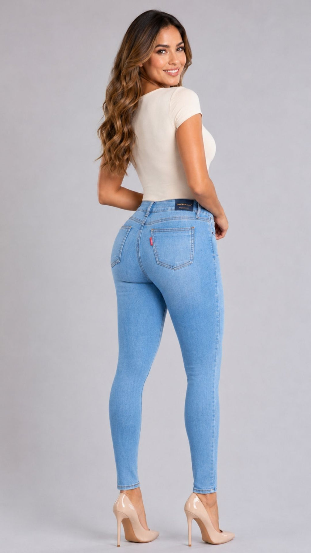 Jean Skinny Levanta Cola Clásico | J3424