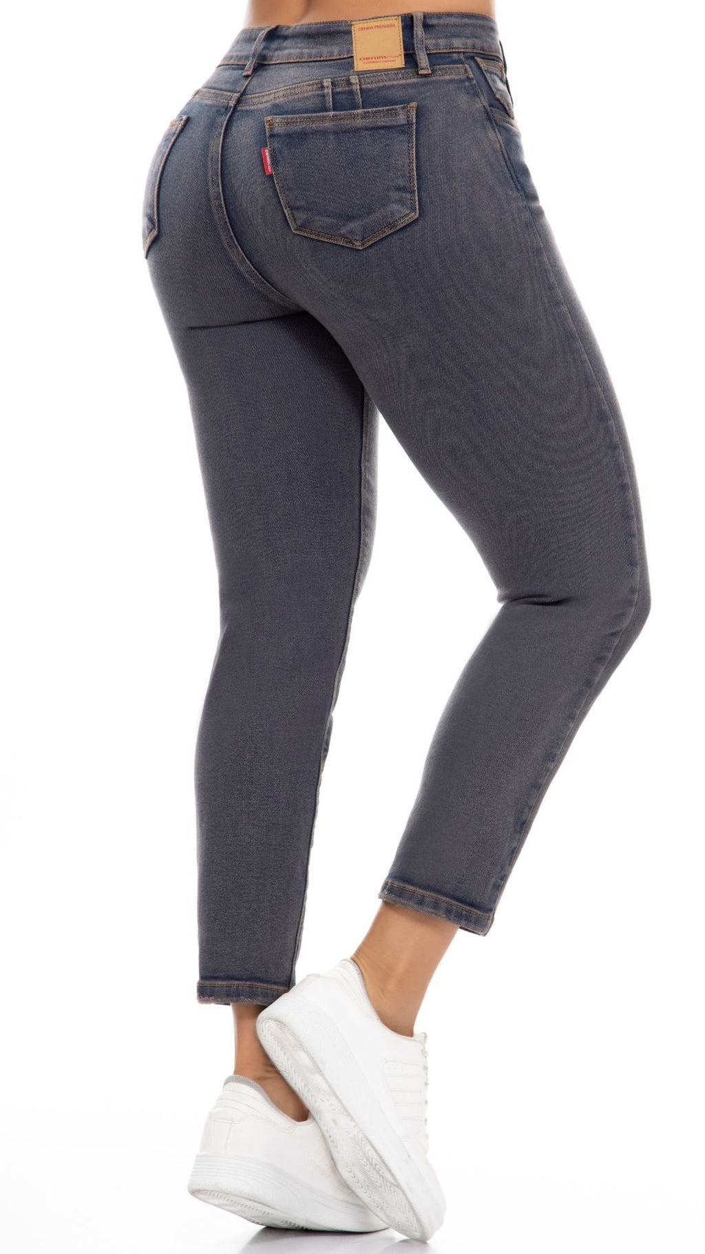 Jean Boyfriend Dirty Levanta Cola | J3450