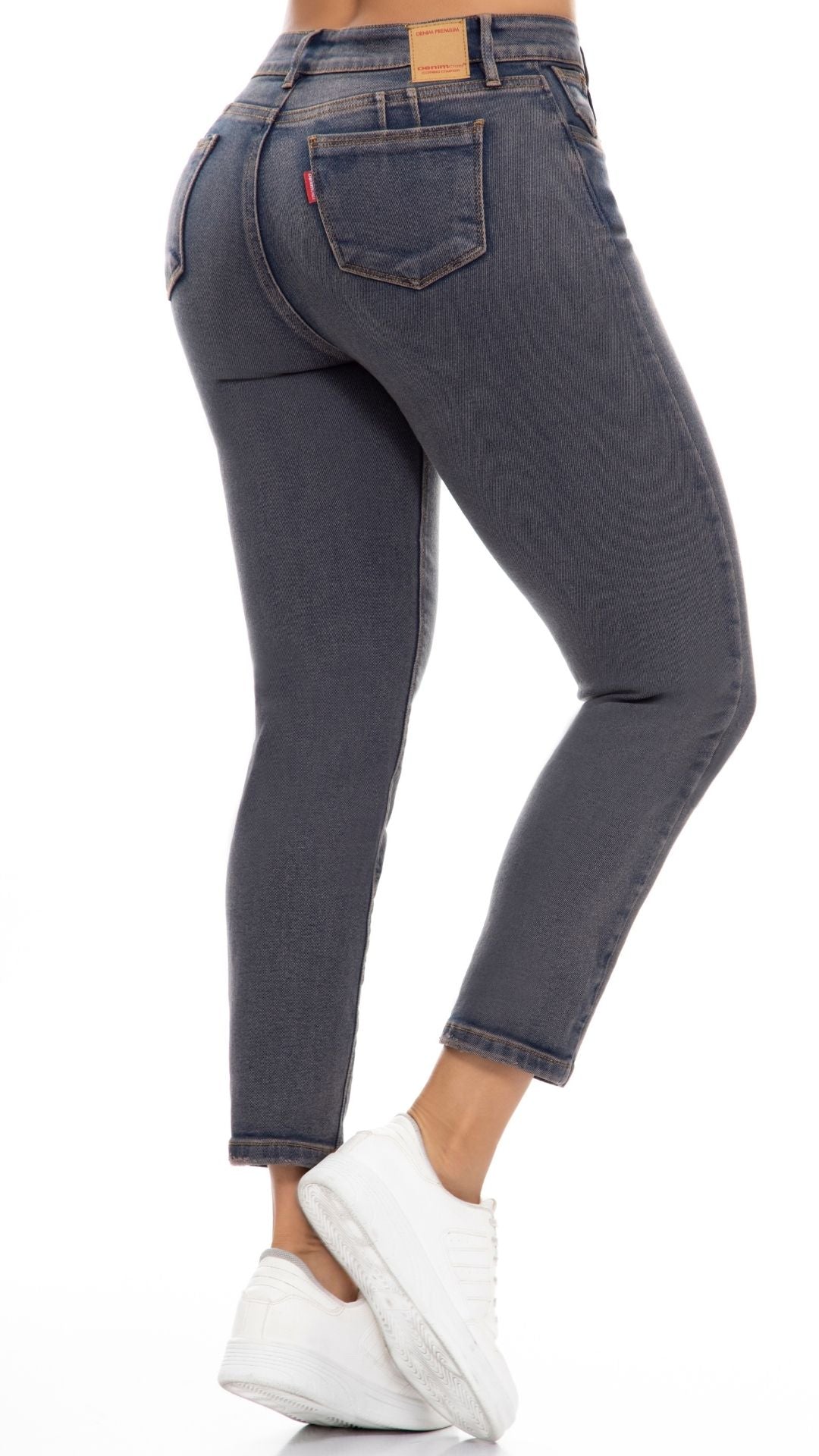 Jean Boyfriend Dirty Levanta Cola | J3450